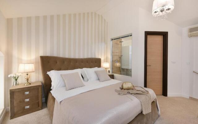 Harvey's luxury rooms