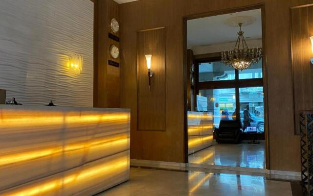 Redline Hotel