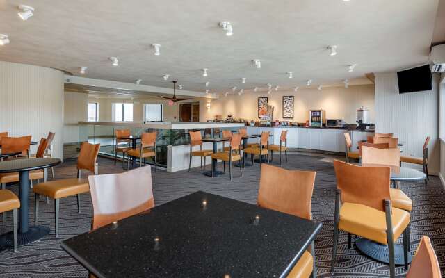 Best Western Plus Oswego Hotel and Conference Center