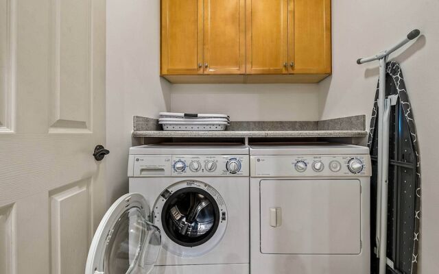 Mauna Lani Fairways Walk to the Beach!