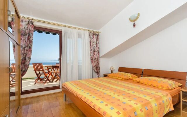Sea Front - With Pool - H