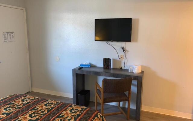 E-Z 8 Motel Old Town