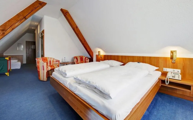 Hotel Bauer Großbettlingen