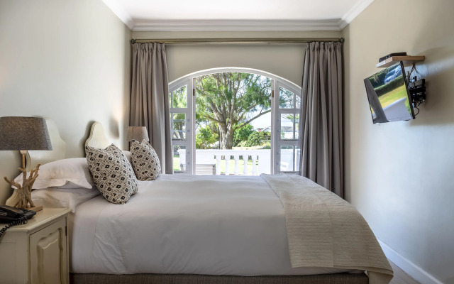 Whale Rock Luxury Lodge