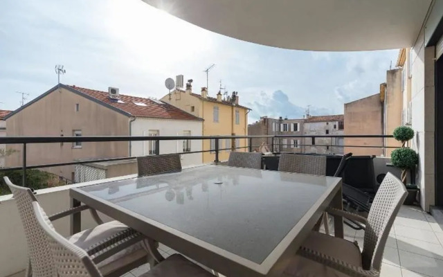 Spacious 3BR central - 6 pax - 2 mn from Croisette