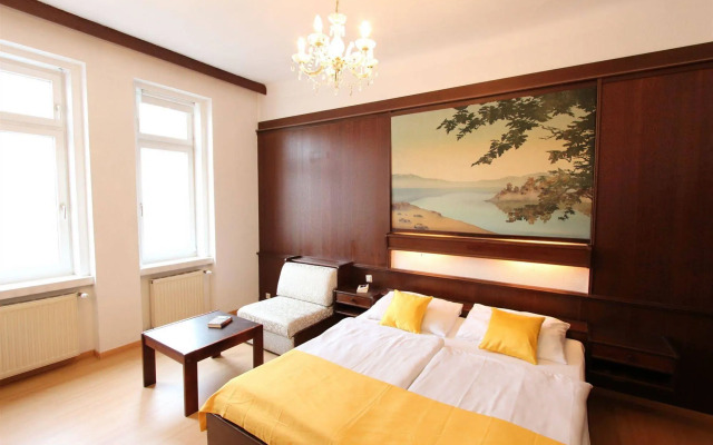 CheckVienna Edelhof Apartments