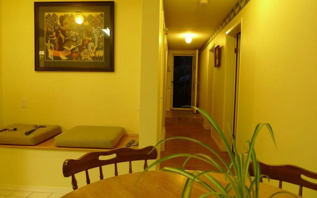 Vancouver Garden Family Suite