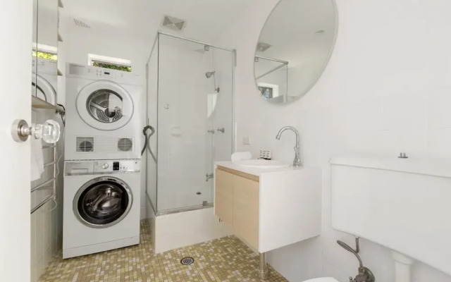 Lovely Harbourside 1-bed Close To Sydney Landmarks