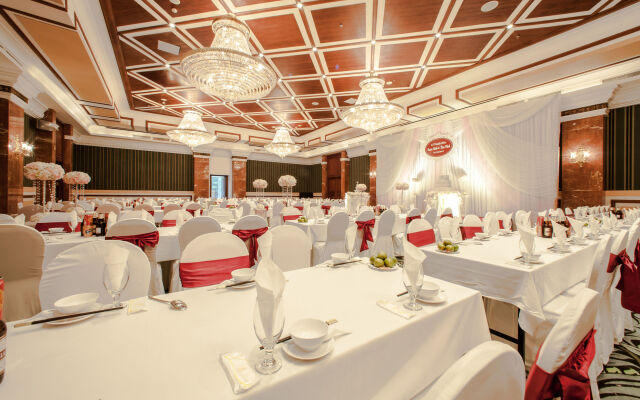 Army Hotel
