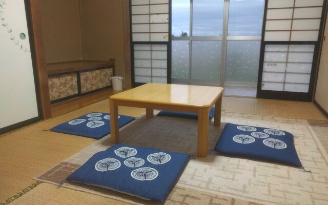 Tomo's hut in Japanese old style