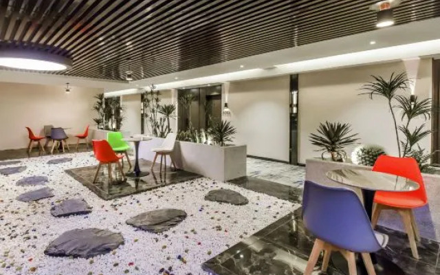 Shangshan Ruoshui Hotel