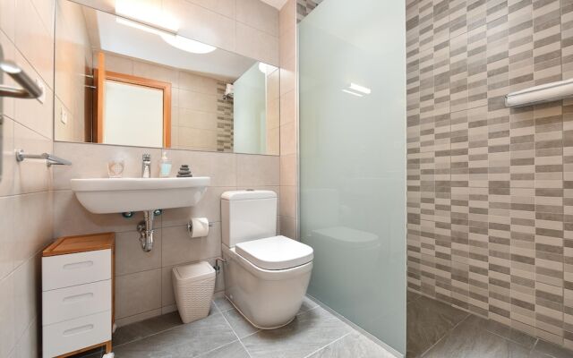 Beachfront Duplex Morea Puerto Rico 4