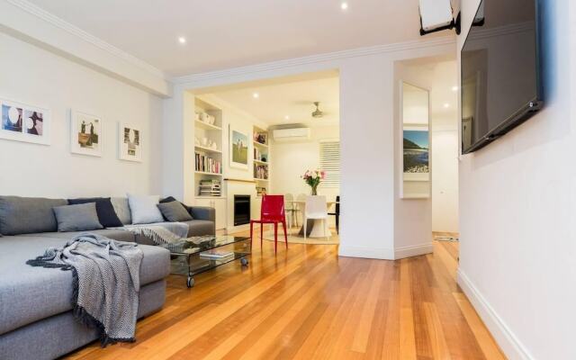 Stylish 3 Bedroom Pool House In Surry Hills