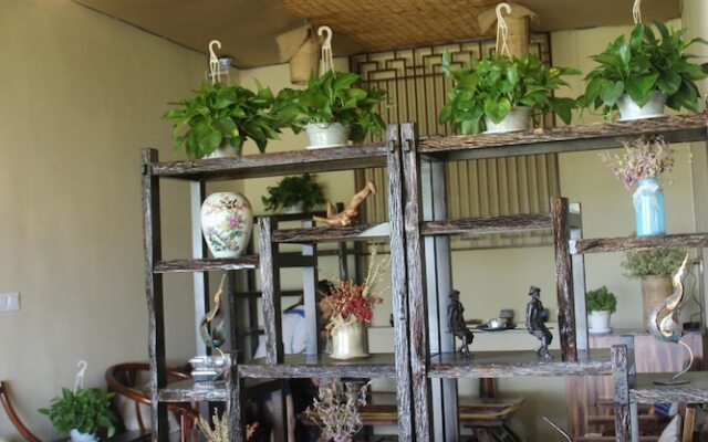 Buyi Hotel Resort Fuxian Lake