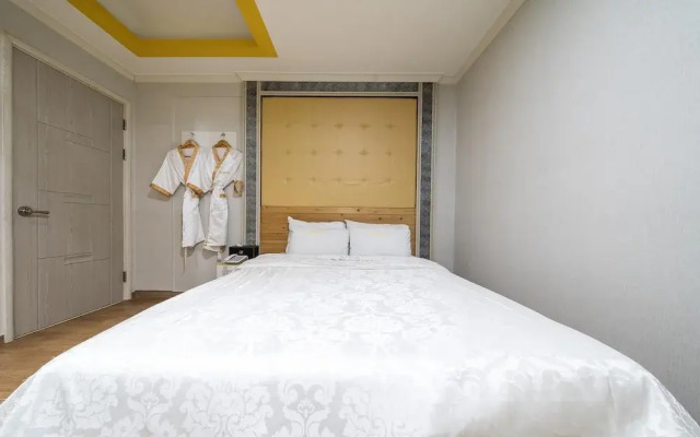 Gwangju Geumho Moment Hotel