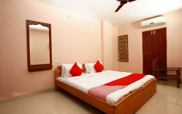 OYO 10259 Hotel Safa INN