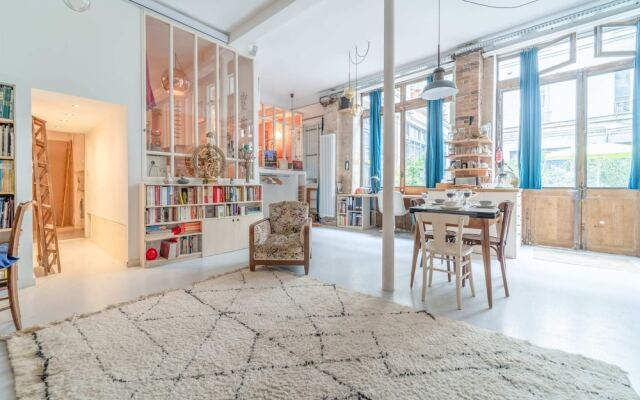 Amazing 2BR Apt With Big Patio 3 Mins From Poissonnière