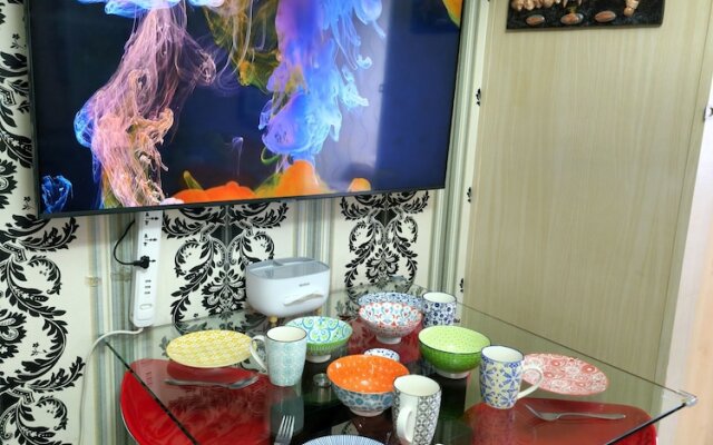 Elegant Studio @ Grass Residences 1-5 persons only, Quezon City
