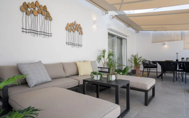 Seven Hills, Boutique Apartments