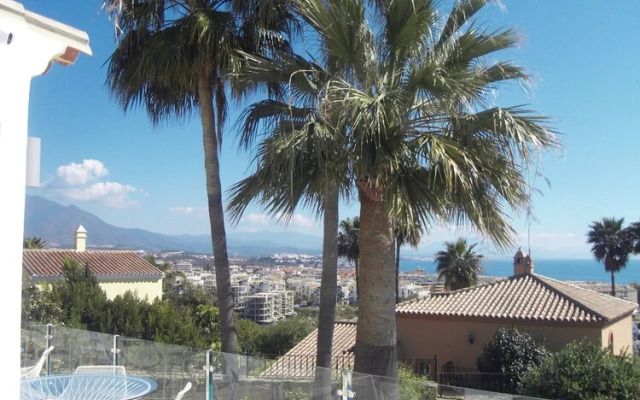 Three Palms (Adults only)