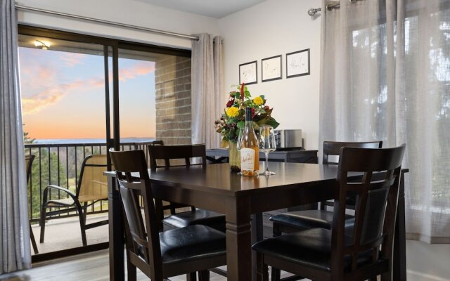 Lakeview Golf Retreat 1BDR Condo 5057