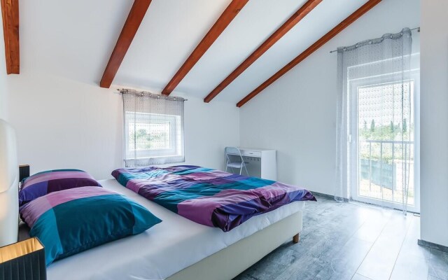 Beautiful Home in Fazana With Wifi and 2 Bedrooms