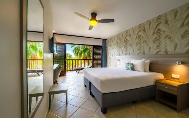 LionsDive Beach Resort