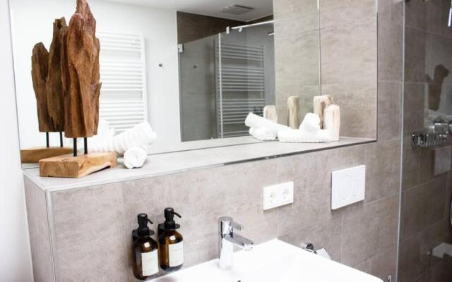 Luxuriöses Neubau-Apartment mit e-Lade Parkplatz