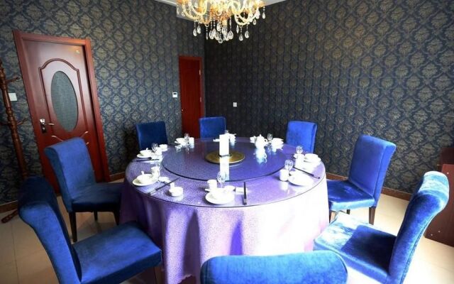 Jinan Yuemingxuan Hotel