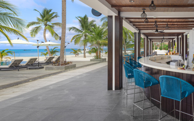 NOOE Maldives Kunaavashi Hotel