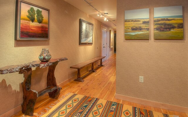 Cody House by JHRL