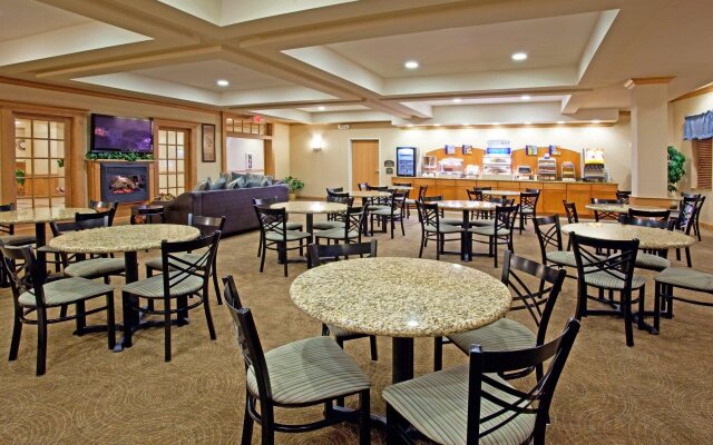 Holiday Inn Express & Suites Chesterfield by IHG