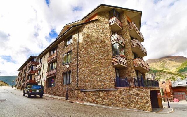 Apartamento rodeado de Natura y Actividades en Canillo HUT-7852