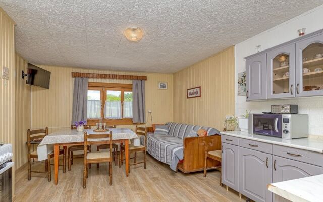 Child Friendly Rural House Jeka