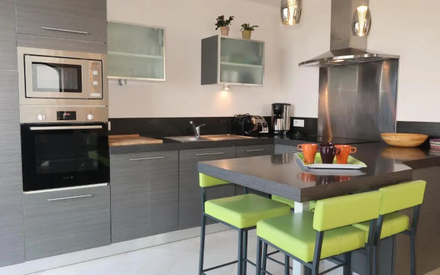 Holiday Home Men Meur (Gul100)