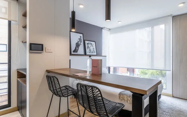 w Splendid Loft in Santa Ana