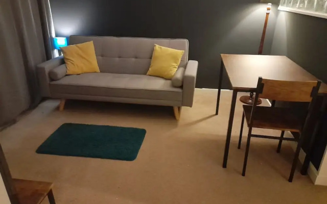 Cosy Private Hideaway Studio Flat With Breakfast