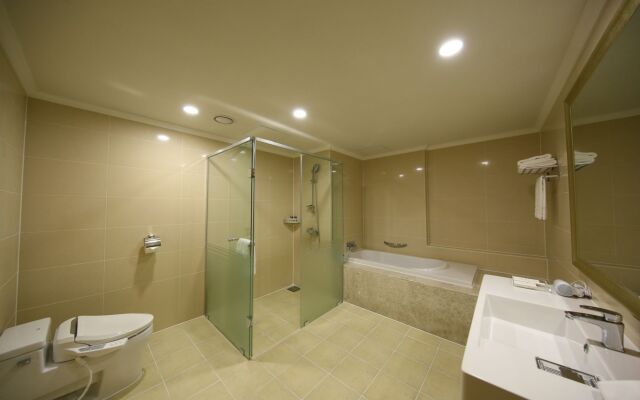 Booyoung Hotel & Resort