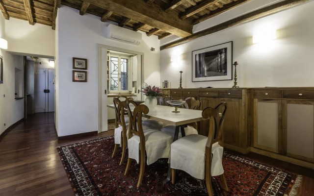 Luxury Flat in the Center of Rome