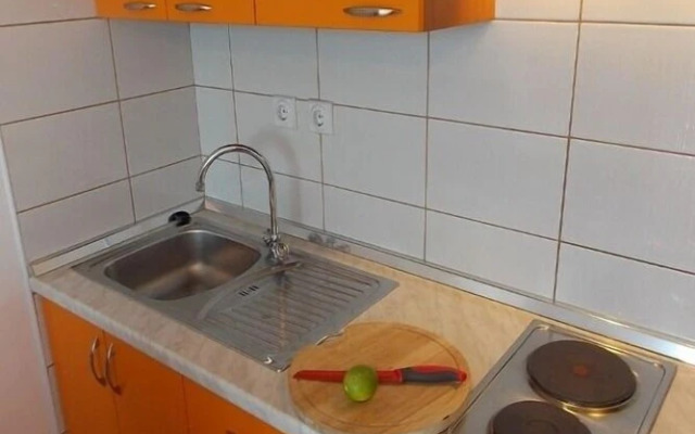 Markle - Swimming Pool and Sunbeds - A1