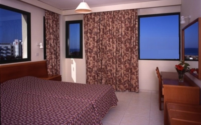 Hotel Isaac