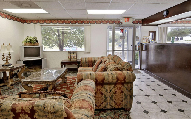 Rodeway Inn Concord - Kannapolis