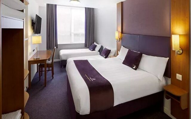 Premier Inn Manchester Altrincham
