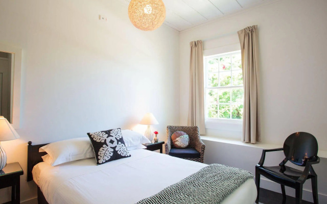 The Old Oak Boutique Hotel