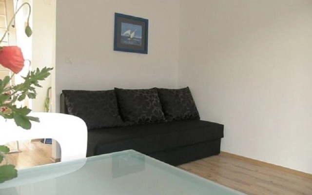 Ljubi - 20 m From Beach - A2 Crveni