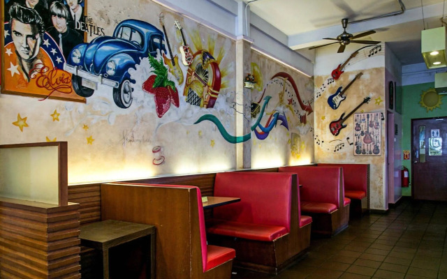 Hotel Strawberry Fields