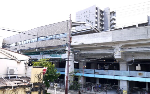 Guesthouse Osaka Tengachaya Station front hall