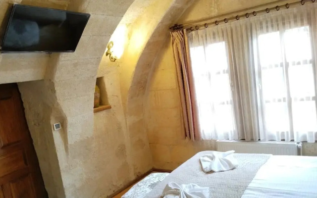 Ekoton Cave Hotel