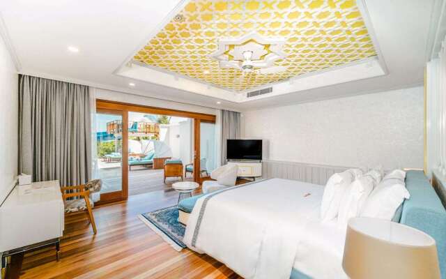 The Signature Collection by Hideaway