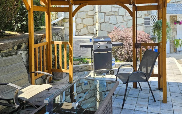 Quakertown Vacation Rental: Close to Hiking Trails